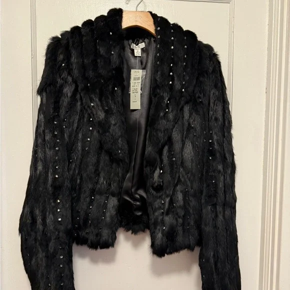 Cache Black Rabbit fur with rhinestones jacket
NWT Vintage jacket - Picture 1 of 4